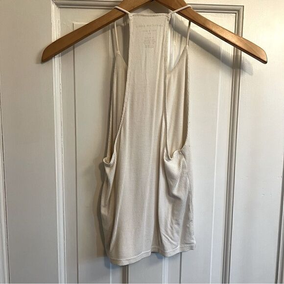 American eagle soft & sexy white tank top - Picture 3 of 6